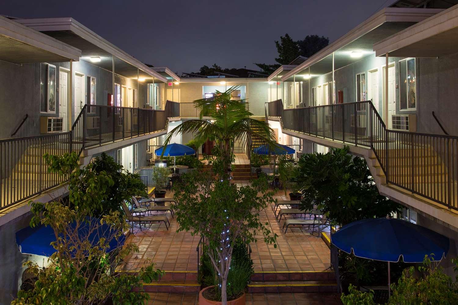 فندق لوس أنجلوسفي  سانتا مونيكا بيكو ترافلودج المظهر الخارجي الصورة